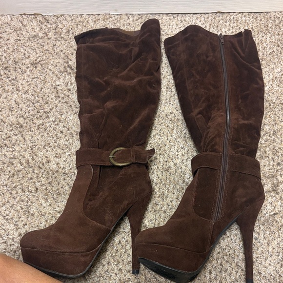 Brown Suede High Heel Knee Boots with Decorative Buckle - Picture 2 of 3